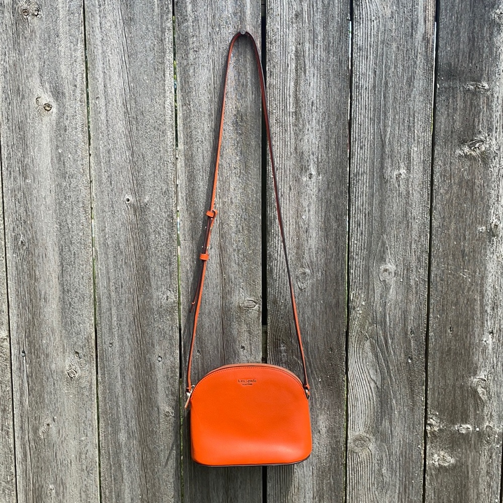 🍊Great condition Kate Spade ♠️ Orange Crossbody🍊